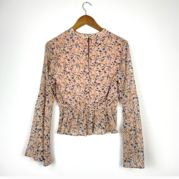 Emory Park Pink Floral Bell Sleeve Top - Picture 4 of 10